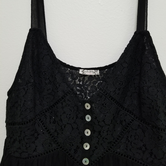 Free People Boho Black Henley Lace Camisole Hanky Hem Size XS - Picture 4 of 10